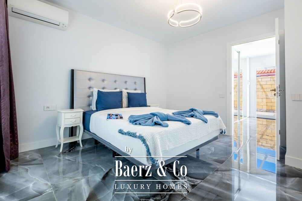 Refurbished villa with a separate annexe on Tenerife image