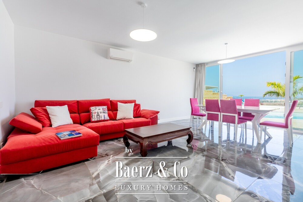 Refurbished villa with a separate annexe on Tenerife image