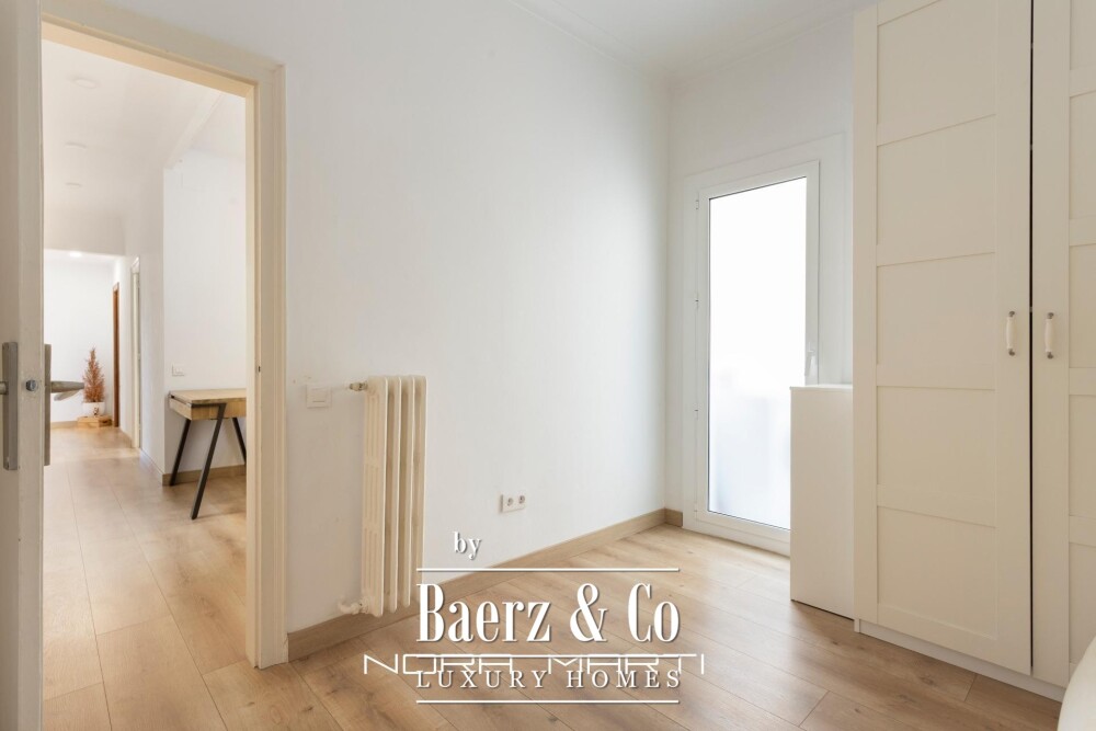 Apartment for sale in Eixample Dreta image