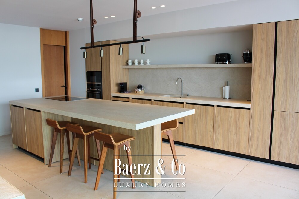 Exclusive 2-bedroom villa in a 5* complex Costa Adeje image