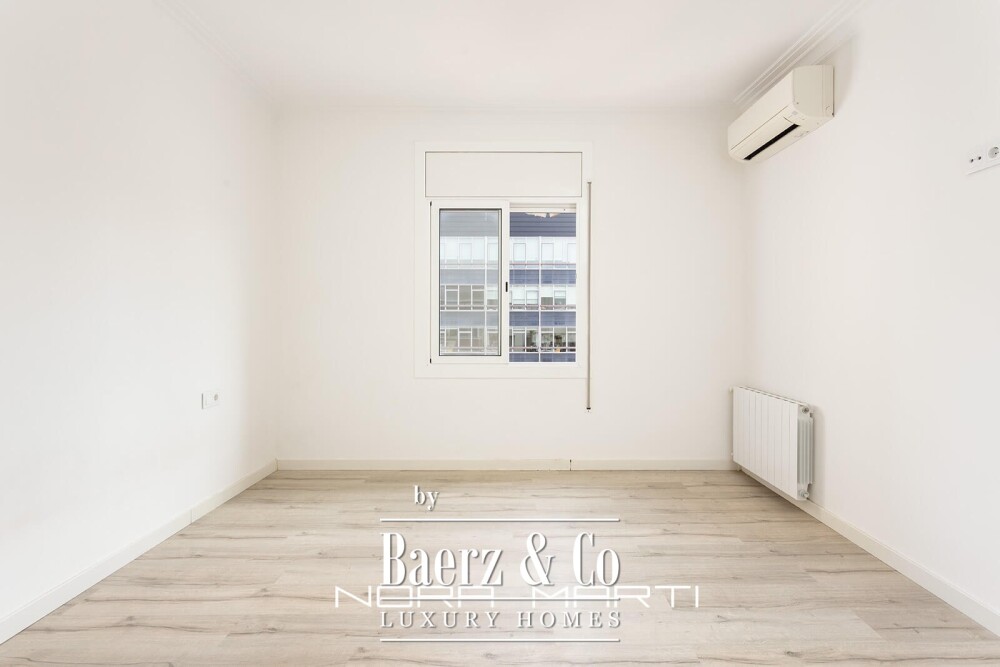 Apartment for sale in Les Corts image