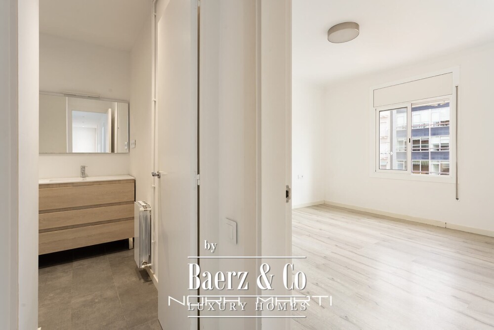 Apartment for sale in Les Corts image
