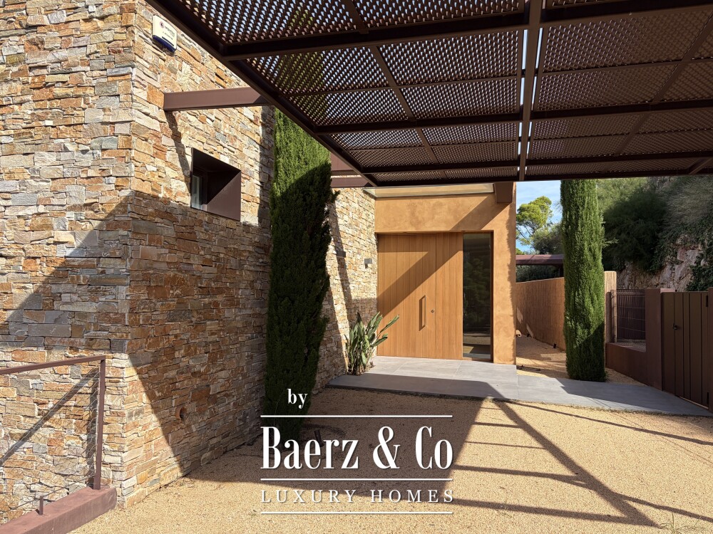Sea-view property near Sa Riera, Begur image