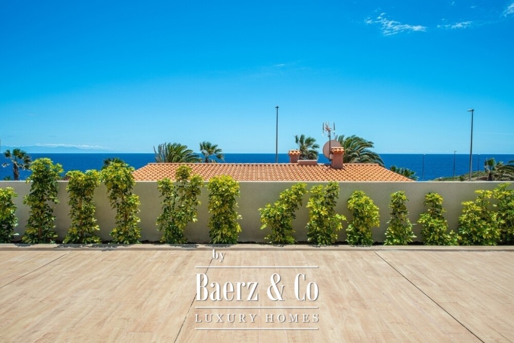 Secluded bungalow Tenerife south image