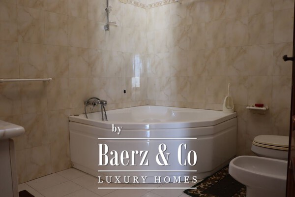 photo 43 Villa for sale 440 m²