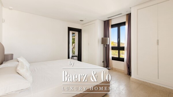 photo 39 Villa - Marbella East - Ref: 8014