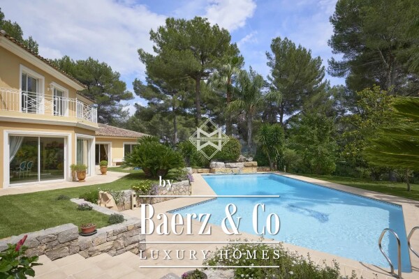 photo 13 Magnificent property - Private domain