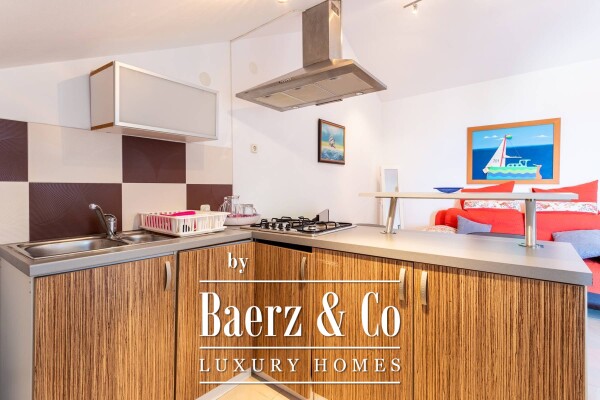 photo 21 Novalja, house with 10 apartments near the center with a sea view