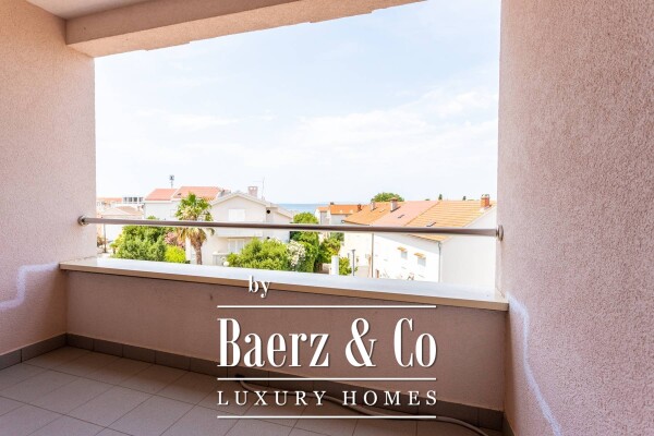 photo 38 Novalja, house with 10 apartments near the center with a sea view