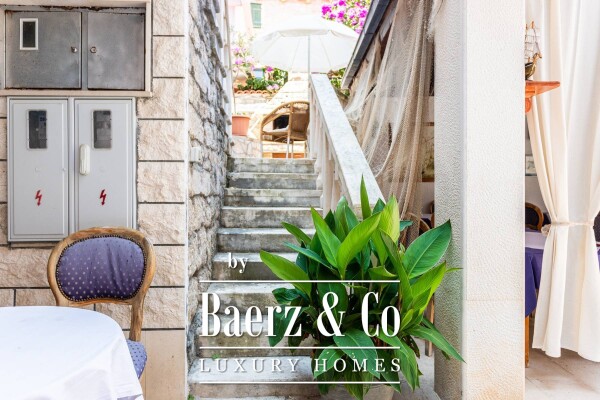 photo 18 The island of Brač, a stone house with a restaurant in a prime location