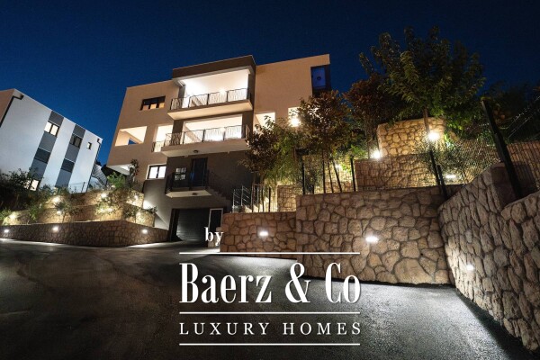 photo 2 Šibenik, four bedroom luxury apartment with swimming pool