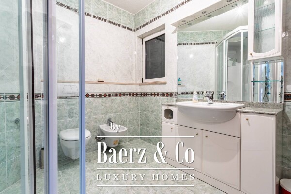 photo 16 Omiš, apartment house near the beach