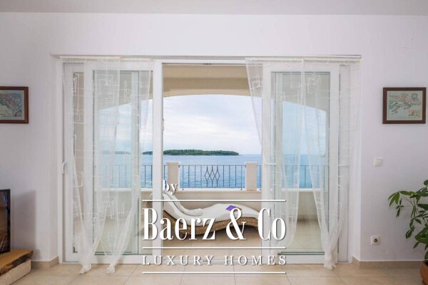 photo 12 Korčula, nice house in the first row to the sea, 250m2