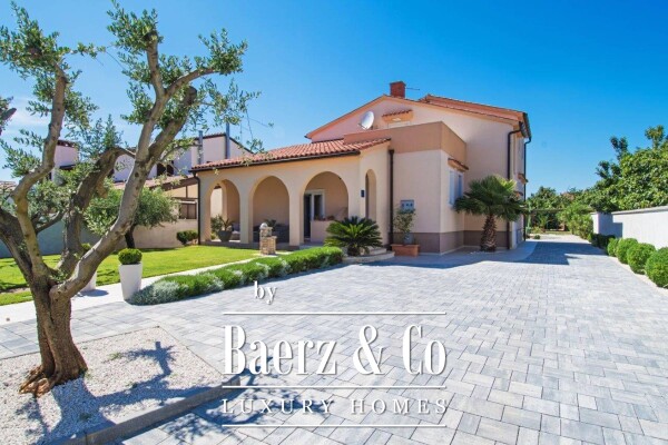 photo 1 Istra, Medulin, a beautiful detached house on a landscaped garden with a swimming pool