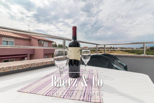 photo 1 Pula, Valdebek - newly built detached house with four apartments, gross floor area 388 m²