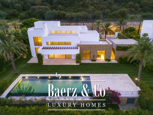 photo 3 Villa - Estepona West - Casares - Ref: 8332