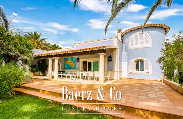 photo 3 IMPRESSIVE SEA-FRONT VILLA IN CALAN BLANES