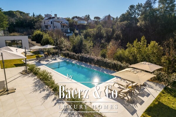 photo 4 Island of Krk, Malinska, luxury villa with two apartments in the first row to the sea