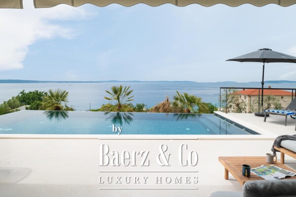 photo 5 Split, Podstrana, urban villa with swimming pool, sauna, jacuzzi and a garage