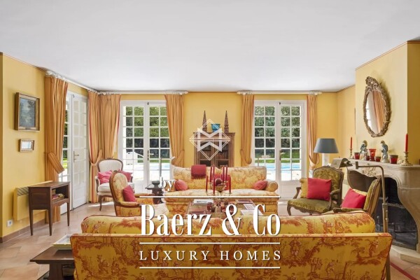 photo 10 Walking distance from the village