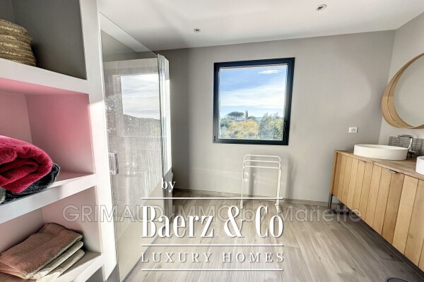 photo 15 Modern Villa with High-End Features in a Quiet Setting, on 2