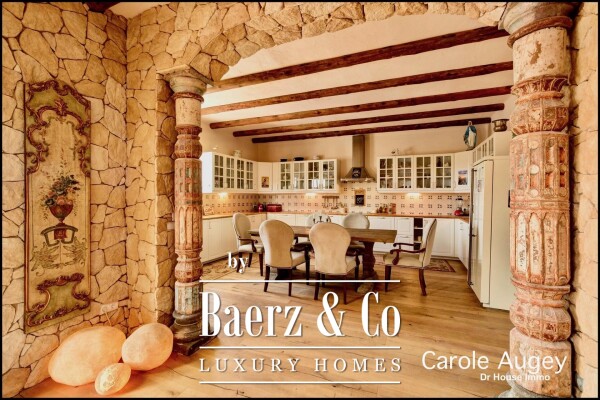 photo 11 Authentic Villa facing the Golf Course