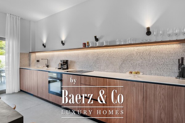 photo 14 Omiš, luxurious residential building with a swimming pool and a beautiful view of the sea