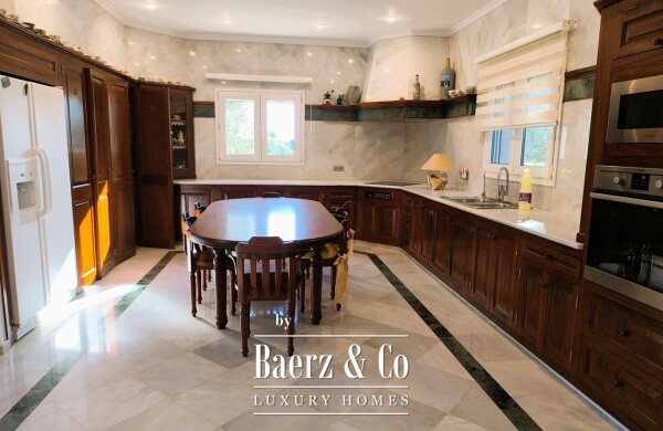 photo 6 MAGNIFICENT LUXURY VILLA, A TRUE HAVEN OF ELEGANCE AND COMFORT LOCATED IN THE COVETED SOUTHERN AREA OF CIUTADELLA DE MENORCA, JUST STEPS AWAY FROM THE SEA.