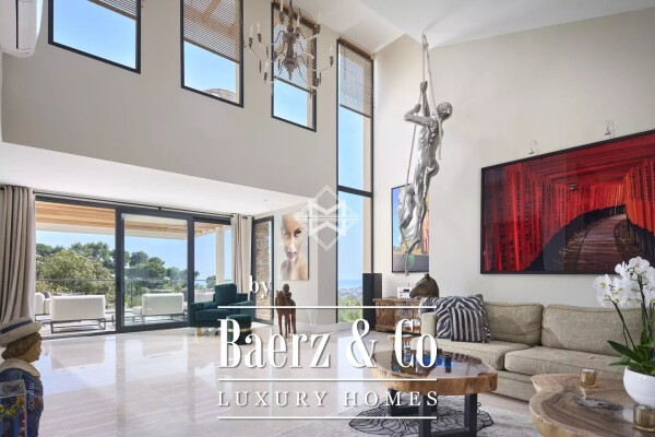 photo 4 Beautiful villa a few minutes from the town centre