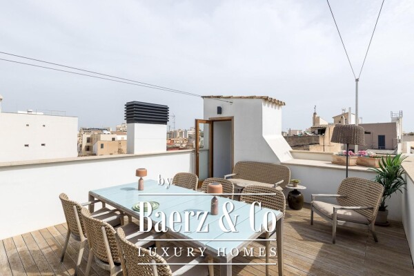 photo 3 Triplex with historic soul and private terrace in the heart of Palma