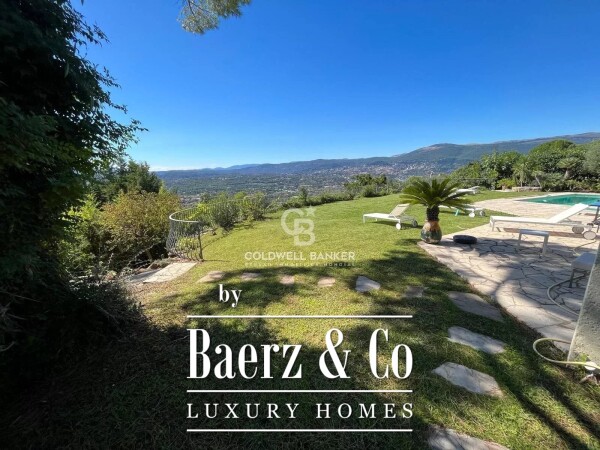 photo 13 Gorgeous villa with panoramic view in a gated domaine