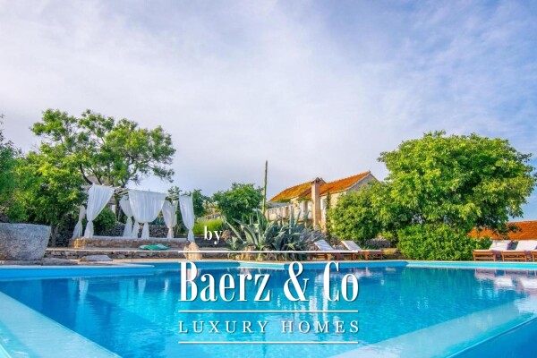 photo 5 Island of Hvar - a unique property in an exceptional location