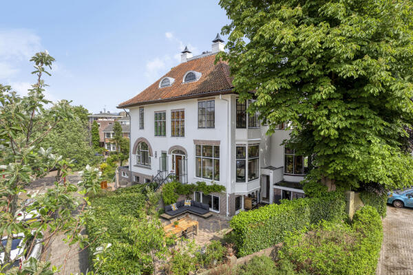 photo 1 Emmastraat 120