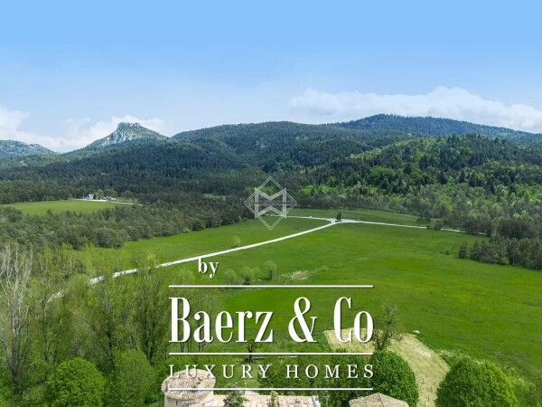 photo 5 SOLE AGENT - Magnificent castle