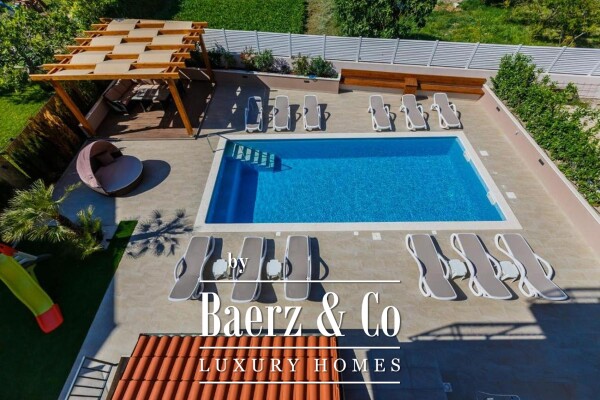 photo 21 Kaštel Lukšić, villa with pool and sea view