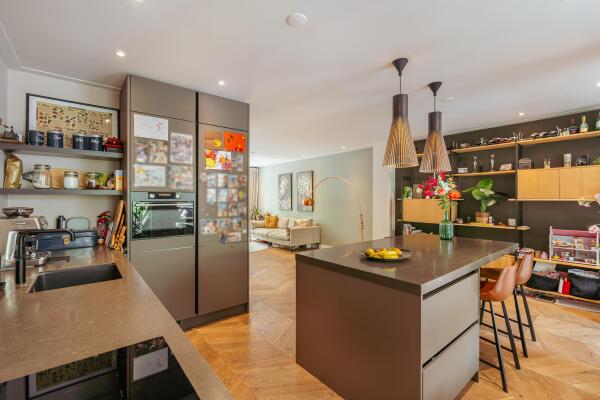 photo 19 Warmondstraat 85 H