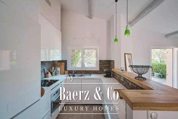 photo 19 Property on the heights of Gigaro