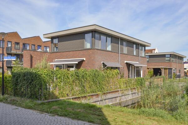 photo 26 Aan het Spoor 5