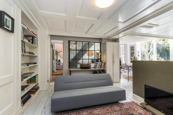 photo 69 Hilleniussingel 25