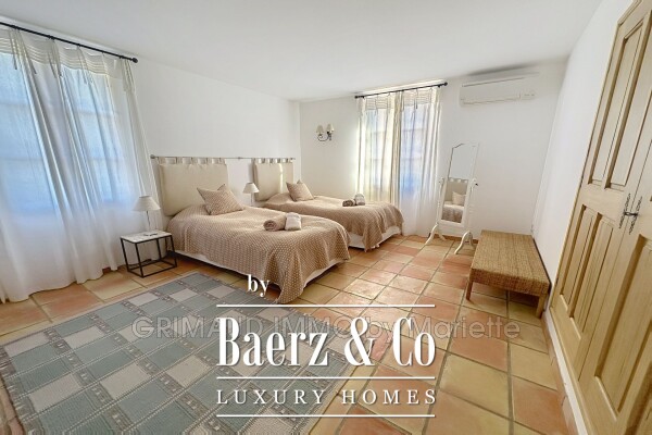 photo 8 beautiful house with breathtaking panoramic views,within wal