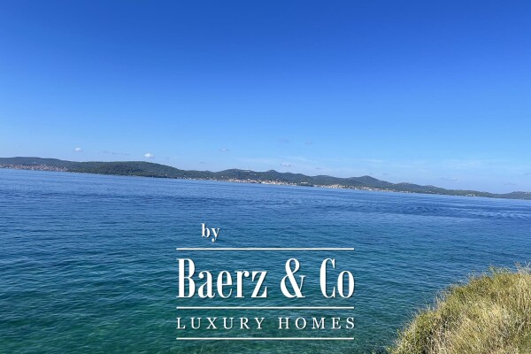 photo 9 Zadar, Karma, house with garden in an excellent location, first row to the sea, 111 m²