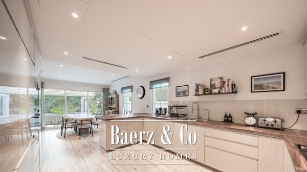 photo 5 Luxury 4-Bedroom Villa with Private Pool in Jumeirah Village Triangle