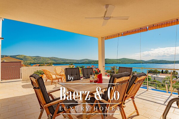 photo 10 Šibenik, Žaborić, beautiful house with a swimming pool and panoramic sea view, 438 m²