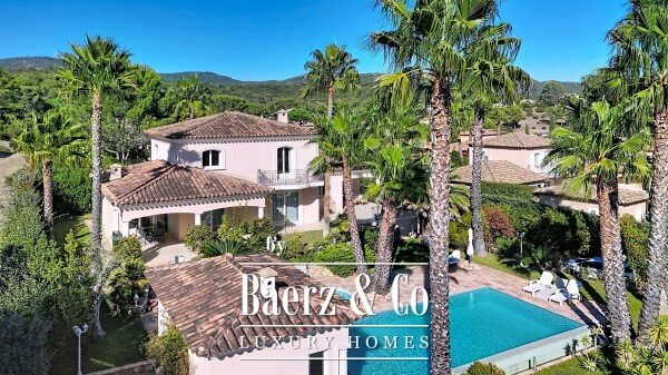photo 3 PRESTIGIOUS VILLA IN VALESCURE