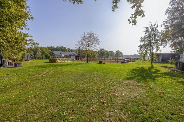 photo 62 Hoevensestraat 10