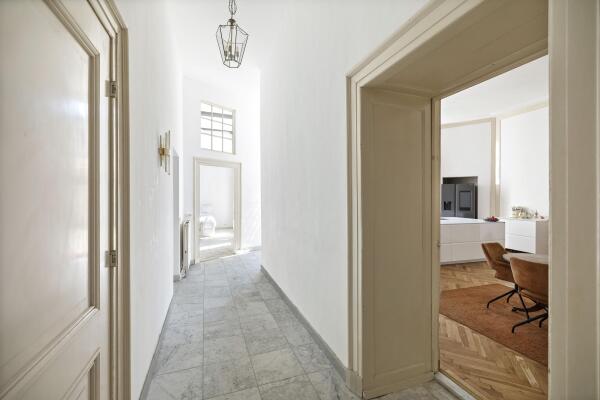 photo 43 Zaadmarkt 93