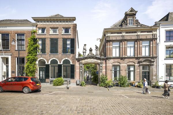 photo 60 Zaadmarkt 93