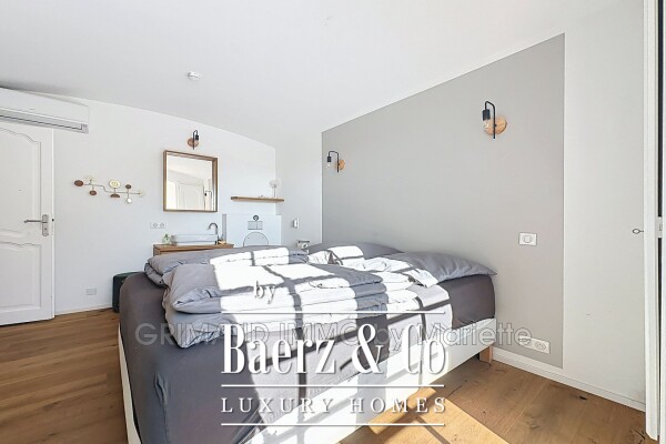 photo 24 sea view house, secure estate