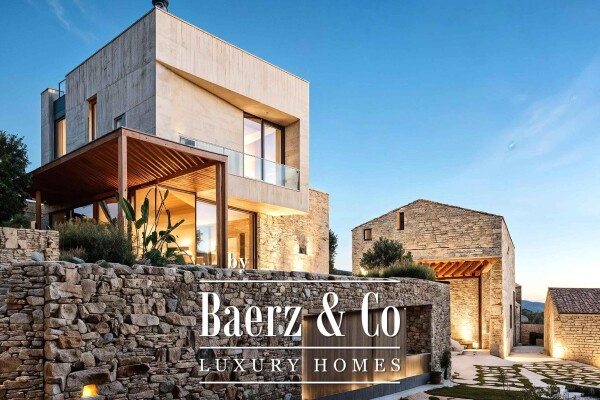 photo 5 Klis, a modern villa with a swimming pool under construction