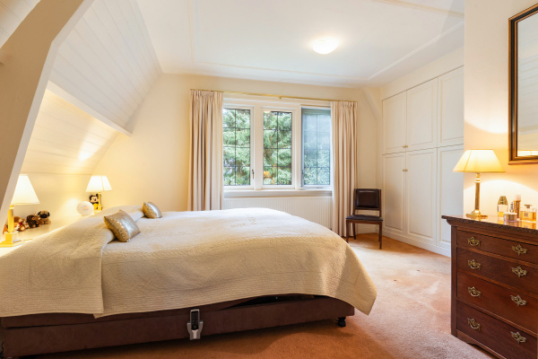 photo 15 Valkenberglaan 38